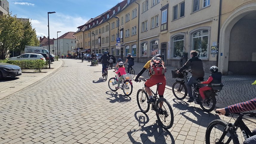 Die 3. "Kidical Mass" Fahrraddemo rollte heute durch Nordhausen
