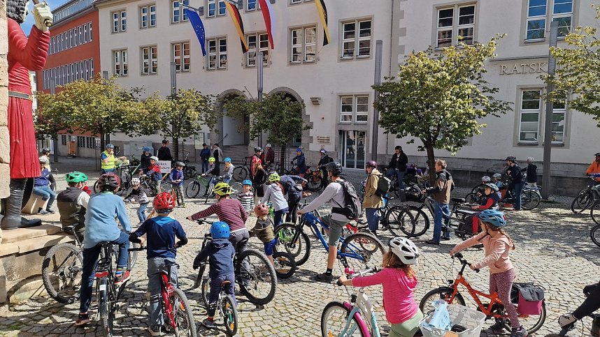 Die 3. "Kidical Mass" Fahrraddemo rollte heute durch Nordhausen
