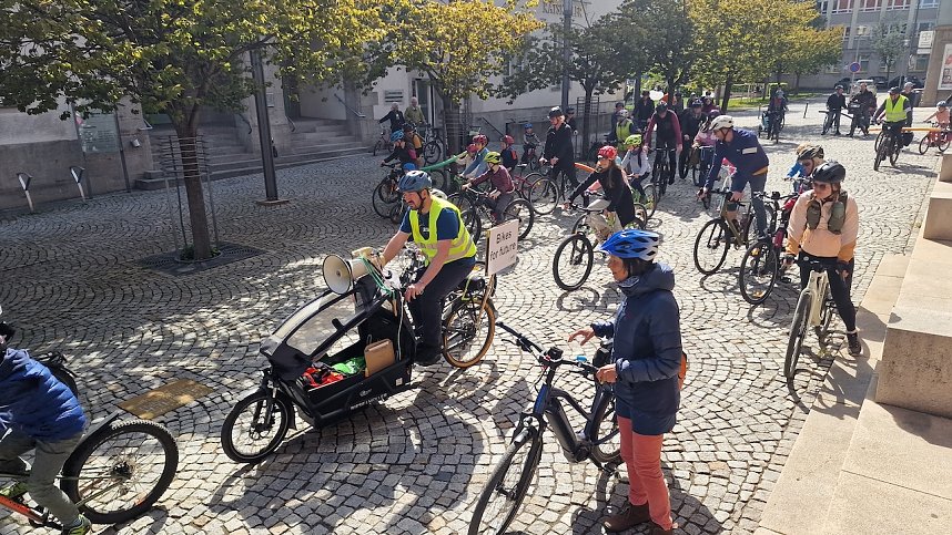 Die 3. "Kidical Mass" Fahrraddemo rollte heute durch Nordhausen