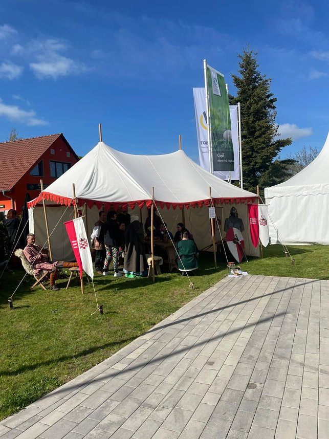 Er&ouml;ffnung des Golfplatzes in Neustadt.