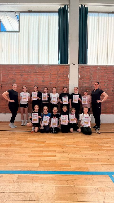 G&ouml;rsbacher Karnevalisten starten mit Tanz-Akademie durch