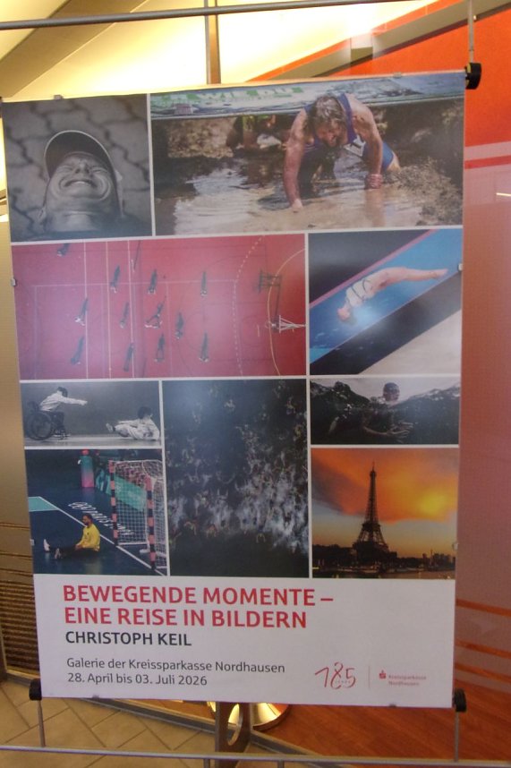 Impressionen zur Ausstellung Bewegende Momente � Eine Reise in Bildern in der Kreissparkasse Nordhausen