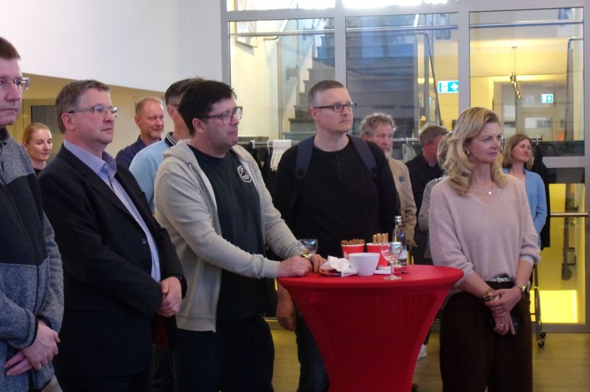 Impressionen zur Ausstellung Bewegende Momente � Eine Reise in Bildern in der Kreissparkasse Nordhausen