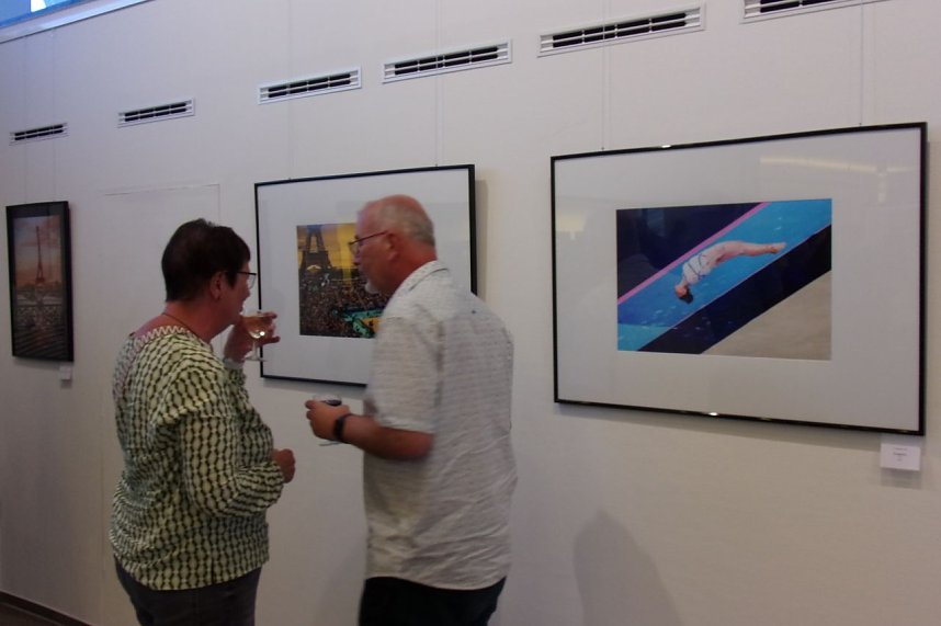 Impressionen zur Ausstellung Bewegende Momente � Eine Reise in Bildern in der Kreissparkasse Nordhausen