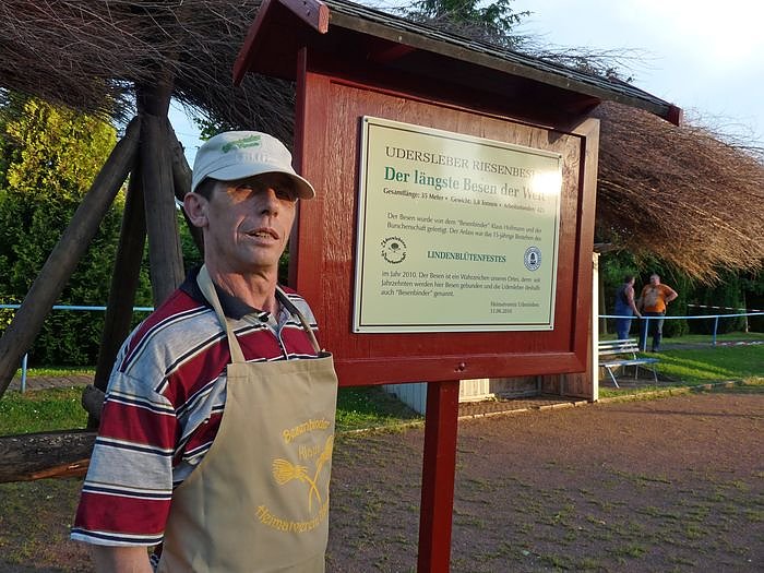 Gr&ouml;&szlig;ter Besen der Welt