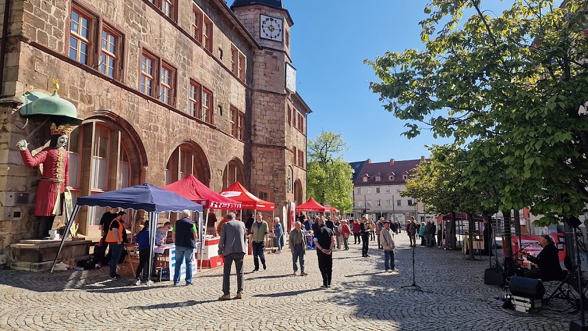 Arbeiterkampftag auf dem Nordh&auml;user Rathausplatz