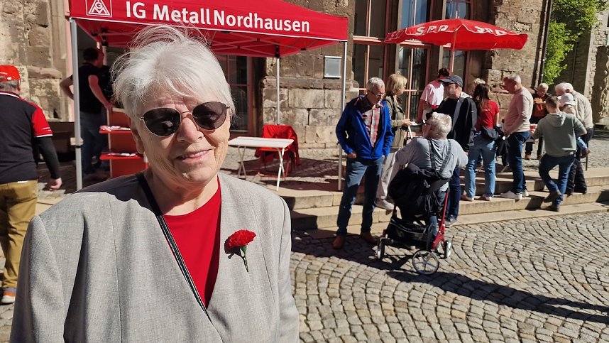 Arbeiterkampftag auf dem Nordh&auml;user Rathausplatz
