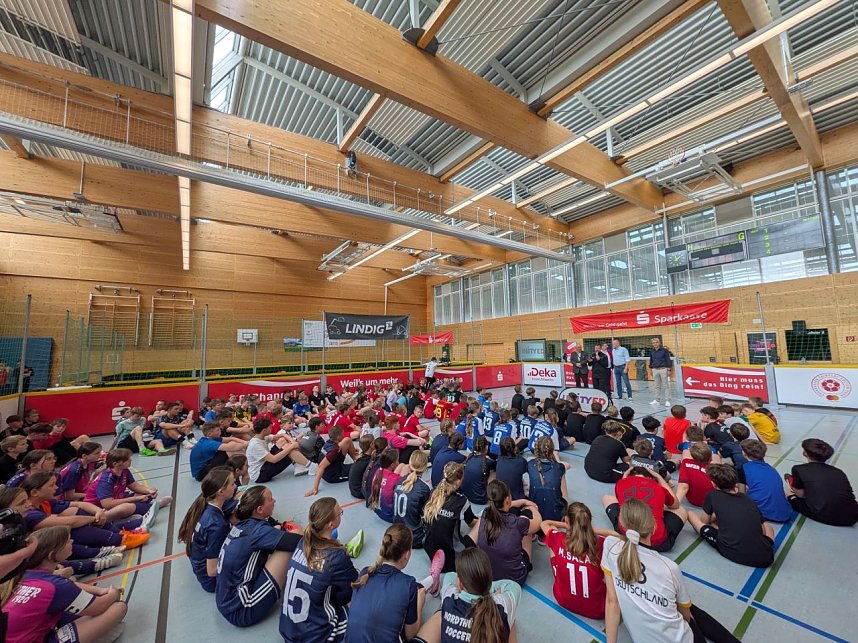 Der Sparkassen Fairplay Soccercup machte wieder Station Bleicherode