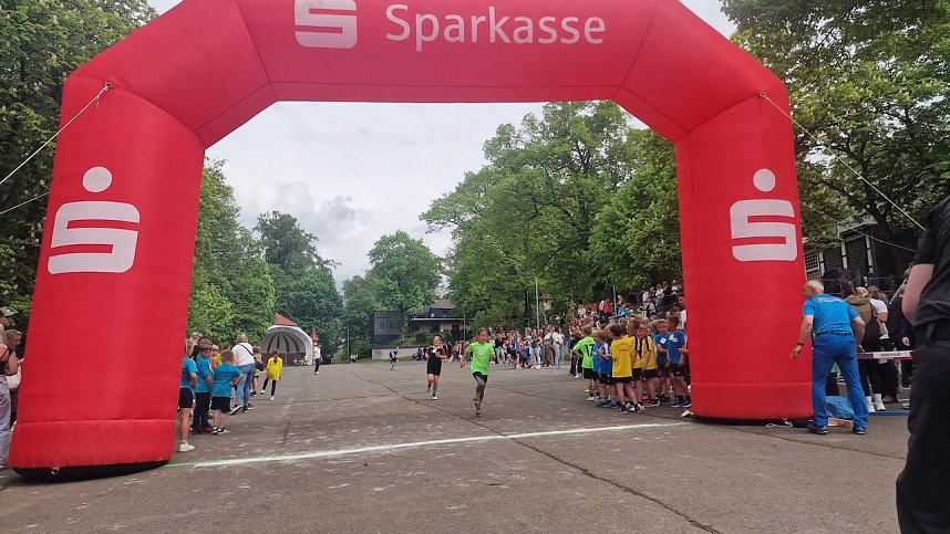 Im Gehege fand heute wieder der Kreiscrosslauf statt