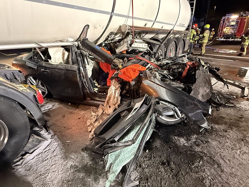 Ein spektakul&auml;rer Unfall ereignete sich Donnerstagabend bei Nordhausen.