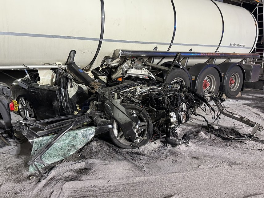 Ein spektakul&auml;rer Unfall ereignete sich Donnerstagabend bei Nordhausen.