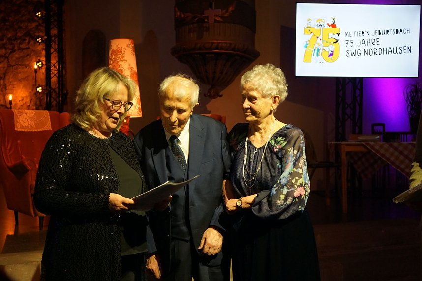 Die SWG feierte in der Altendorfer Kirche ihren 75. Geburtstag. Marvin Scott sorgte f&uuml;r die musikalische Unterhaltung. 