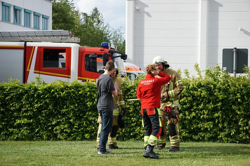 Bei einer Gro&szlig;&uuml;bung am und im S&uuml;dharz-Klinkum waren 60 Feuerwehrleute im Einsatz sowie viel Personal von den Rettungsdiensten. 