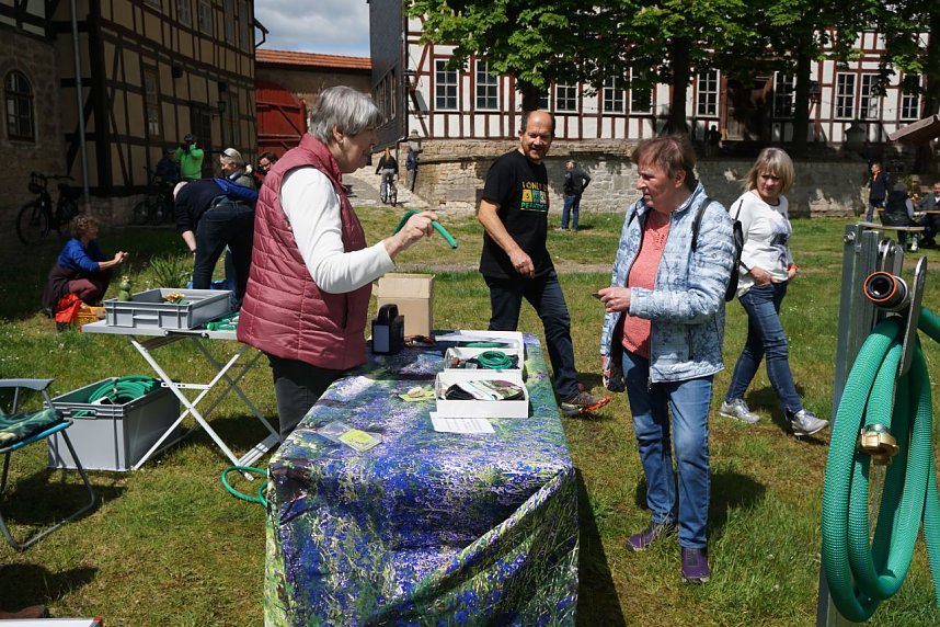 Am Sonntag fand im Park des Hue de Grais in Wolkramshausen die erste Pflanzentauschb&ouml;rse Nordth&uuml;ringens statt. 