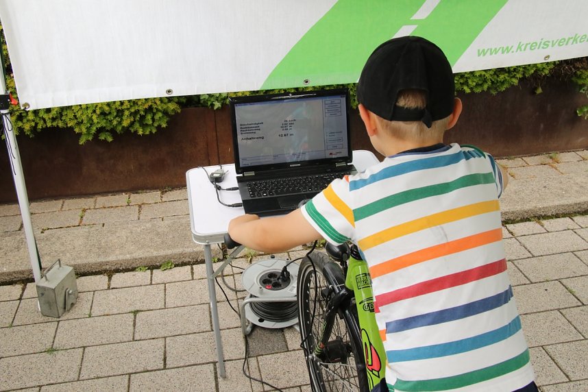 Auf dem Parkplatz der Kreissparkasse Nordhausen findet heute wieder das beliebte Knax-Kinderfest statt
