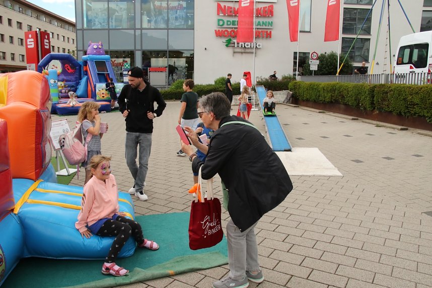 Auf dem Parkplatz der Kreissparkasse Nordhausen findet heute wieder das beliebte Knax-Kinderfest statt