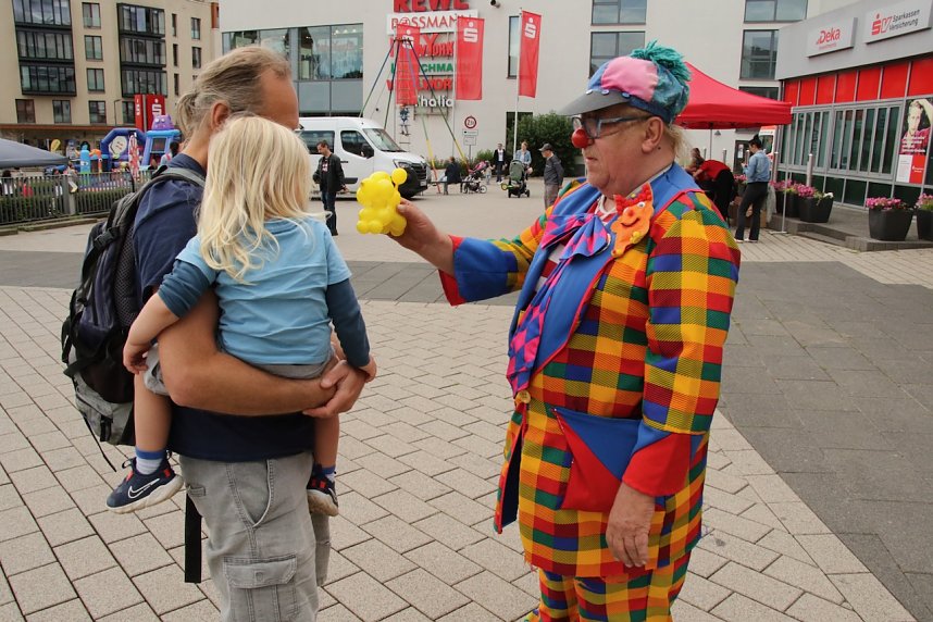 Auf dem Parkplatz der Kreissparkasse Nordhausen findet heute wieder das beliebte Knax-Kinderfest statt