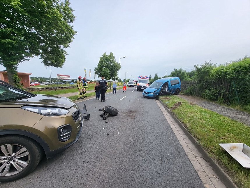Ein heftiger Verkehrsunfall hat sich am Montagnachmittag in Niedersachswerfen ereignet.