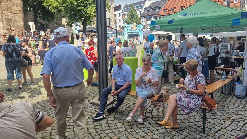 125 Jahre WBG S&uuml;dharz werden heute auf dem Rathausplatz in Nordhausen gefeiert