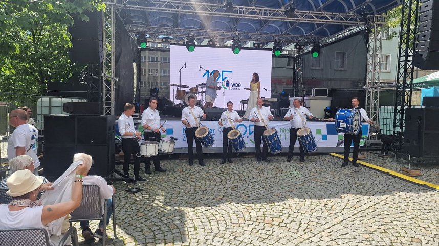 125 Jahre WBG S&uuml;dharz werden heute auf dem Rathausplatz in Nordhausen gefeiert