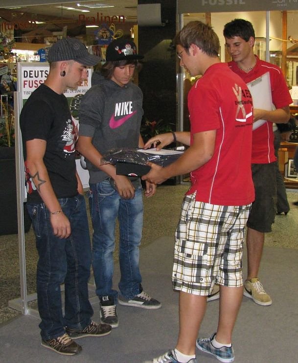 Kickern in der Galerie