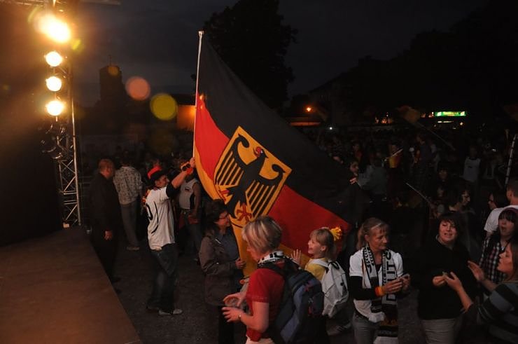 Public Viewing auf den Petersberg
