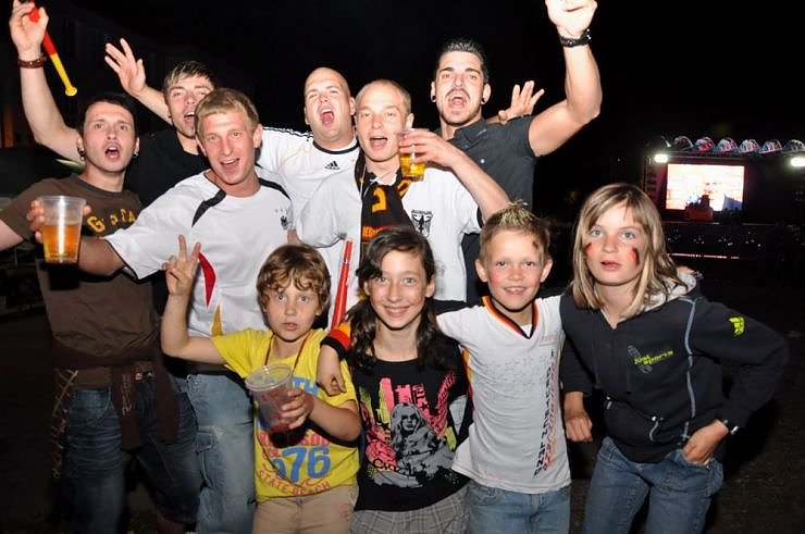 Public Viewing auf den Petersberg