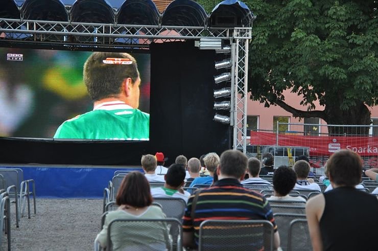 Public Viewing auf den Petersberg