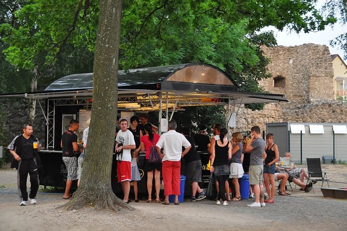 Public Viewing auf den Petersberg