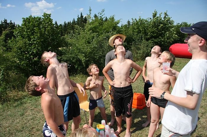 Gel&auml;ndespiel und Wasserschlacht