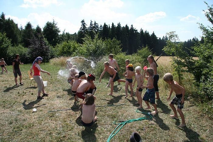Gel&auml;ndespiel und Wasserschlacht