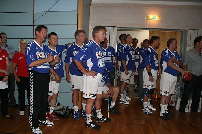 Aufgalopp der Helden und der Promis