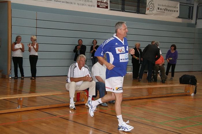 Aufgalopp der Helden und der Promis