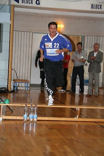 Aufgalopp der Helden und der Promis