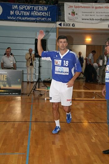 Aufgalopp der Helden und der Promis