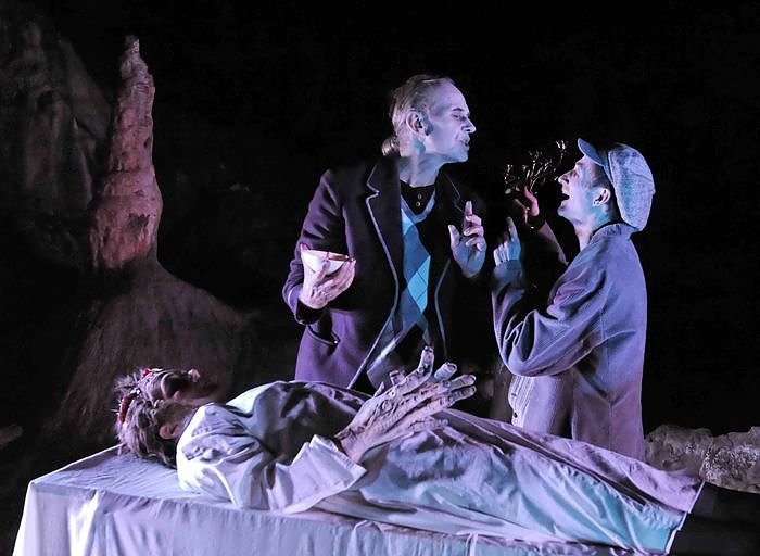 Schreie in der H&ouml;hle