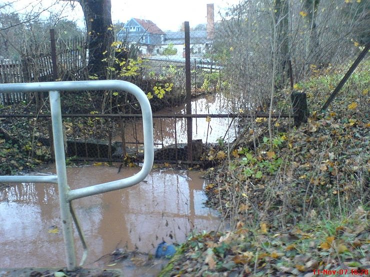 &Uuml;berforderter Graben