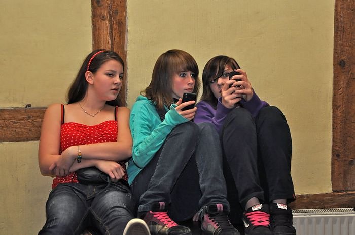 Coole Junge Party im Klubhaus