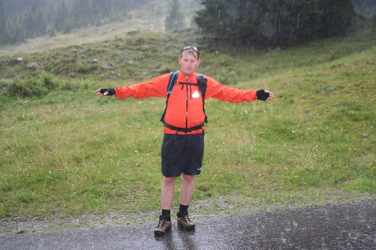 Regen � der &raquo;Spa&szlig;&laquo; beginnt