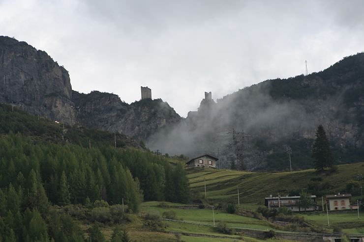 Felsmassiv oberhalb von Valdidentro