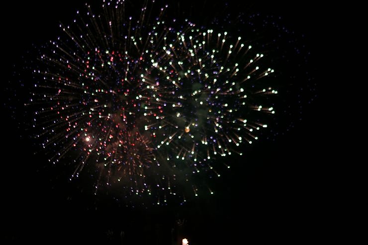 Feuerwerk &uuml;ber dem Gardasee