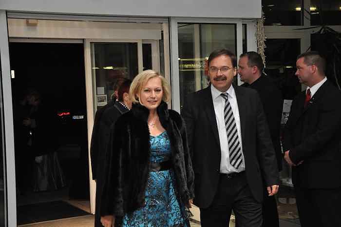 &Auml;rzte- und Apothekerball im Autohaus Peter