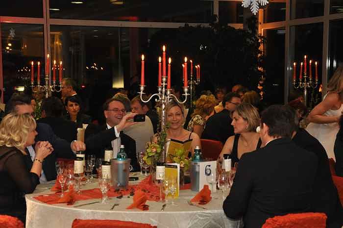 &Auml;rzte- und Apothekerball im Autohaus Peter