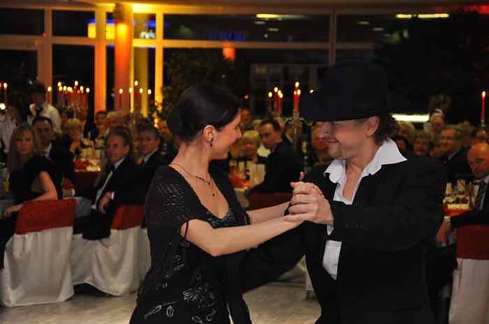 &Auml;rzte- und Apothekerball im Autohaus Peter