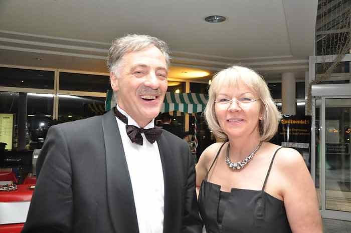 &Auml;rzte- und Apothekerball im Autohaus Peter