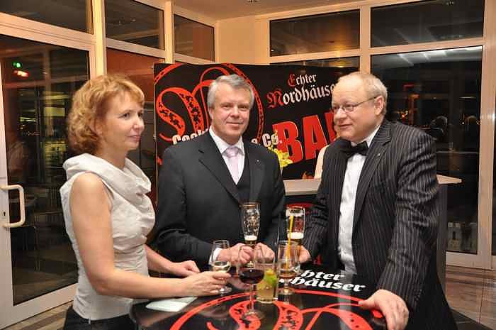 &Auml;rzte- und Apothekerball im Autohaus Peter