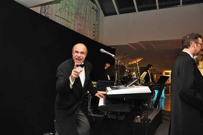 &Auml;rzte- und Apothekerball im Autohaus Peter