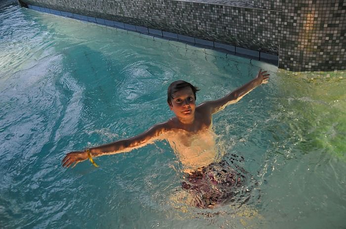 Mega Poolparty im Badehaus