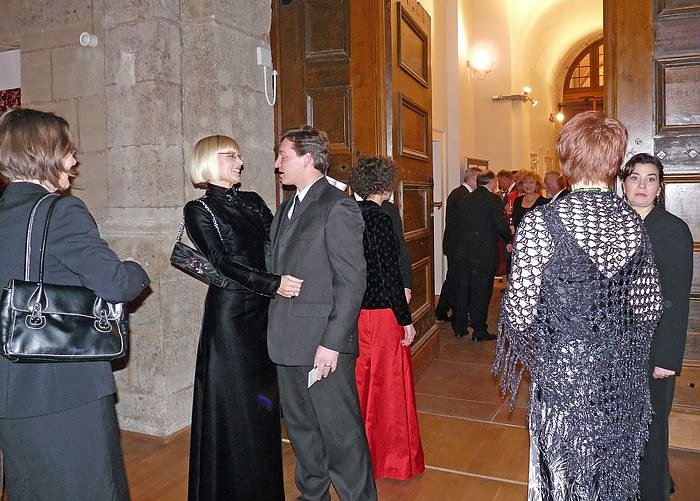 Schlossball er&ouml;ffnet