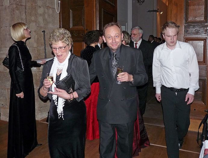 Schlossball er&ouml;ffnet